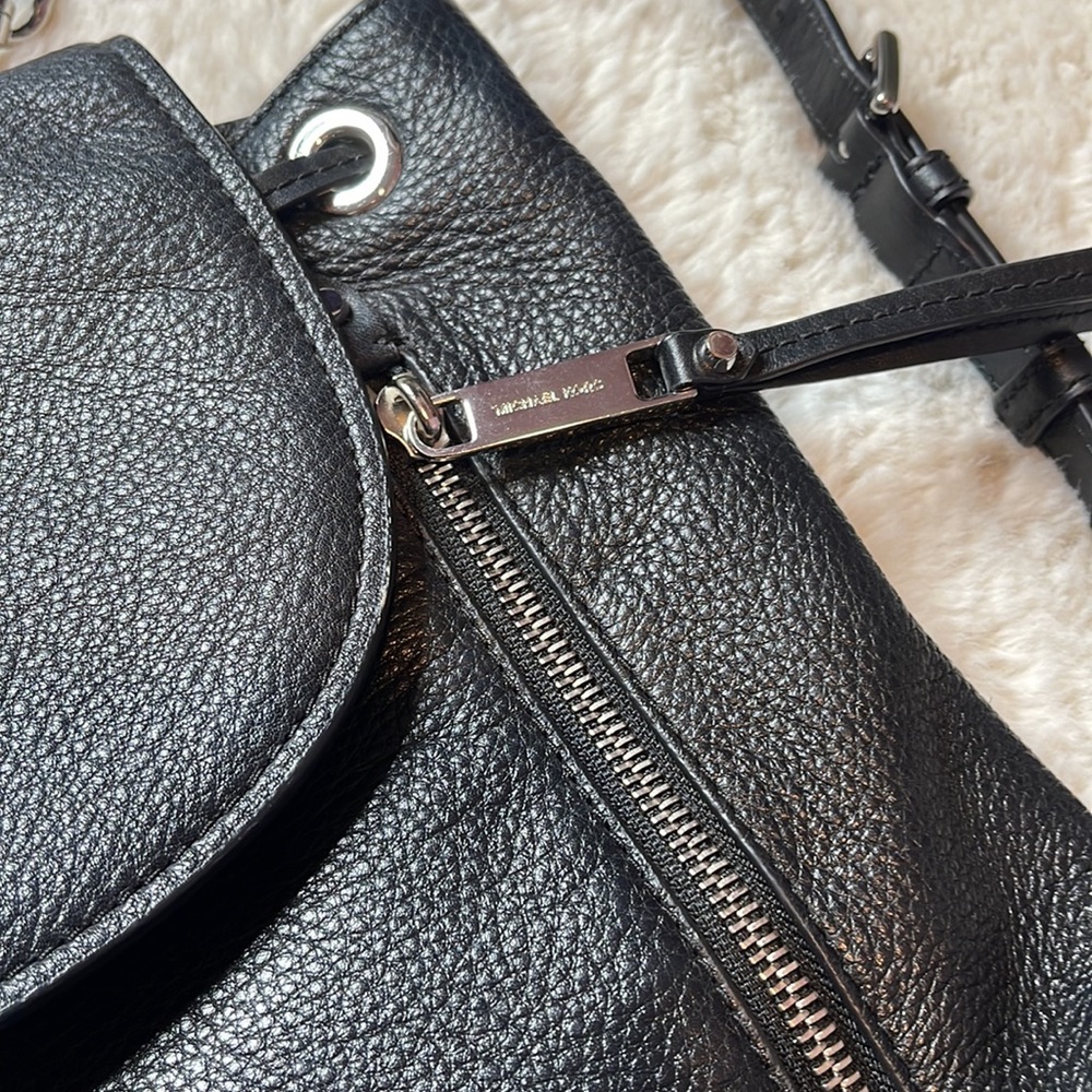 Michael Kors Backpack - Picture 3 of 14